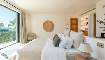 Resa Estates finca blakstad te koop vastgoed Ibiza bedroom 4.jpg